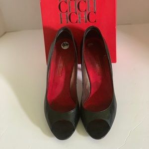 Carolina Herrera. Black Peep Toe Pumps
